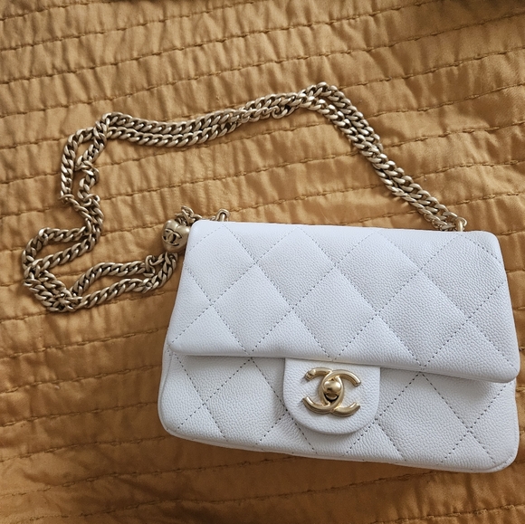 NEW Chanel White Caviar Shoulder Mini Flap Bag Gold Heart 10601 AUTHENTIC NWT - Picture 5 of 17